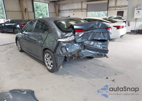 2022 Toyota Corolla Le z USA, uszkodzony, nr VIN 5YFEPMAE0NP349921